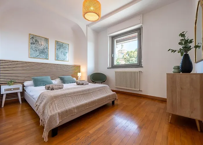 Style And Confort 120mq, Free Garage Apartment