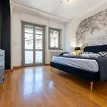 Style And Confort 120mq, Free Garage Turin