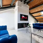 Apartment Style And Confort 120mq, Free Garage *