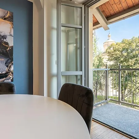 Style And Confort 120mq, Free Garage Apartman