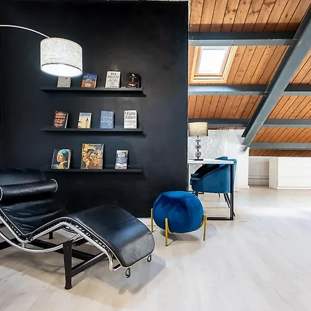 Style And Confort 120mq, Free Garage Apartman *